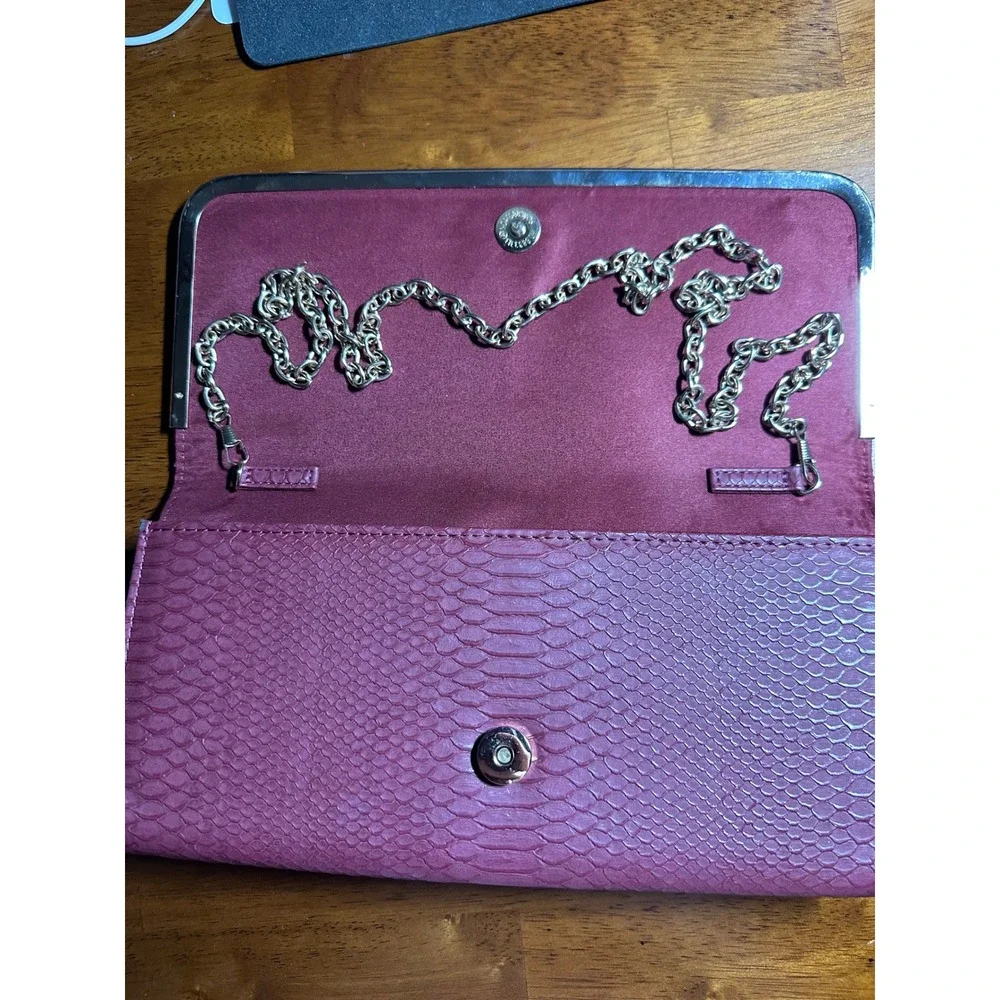 ALDO Snake Embossed Clutch Purse Burgundy Chain Strap Evening Bag‎